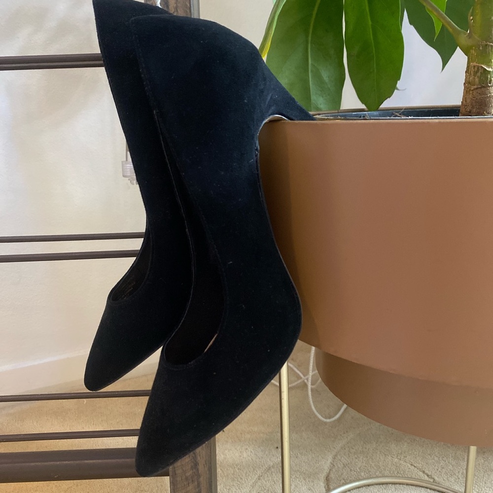 Carvela by Kurt Geiger Black Heels - Picture 2 of 3